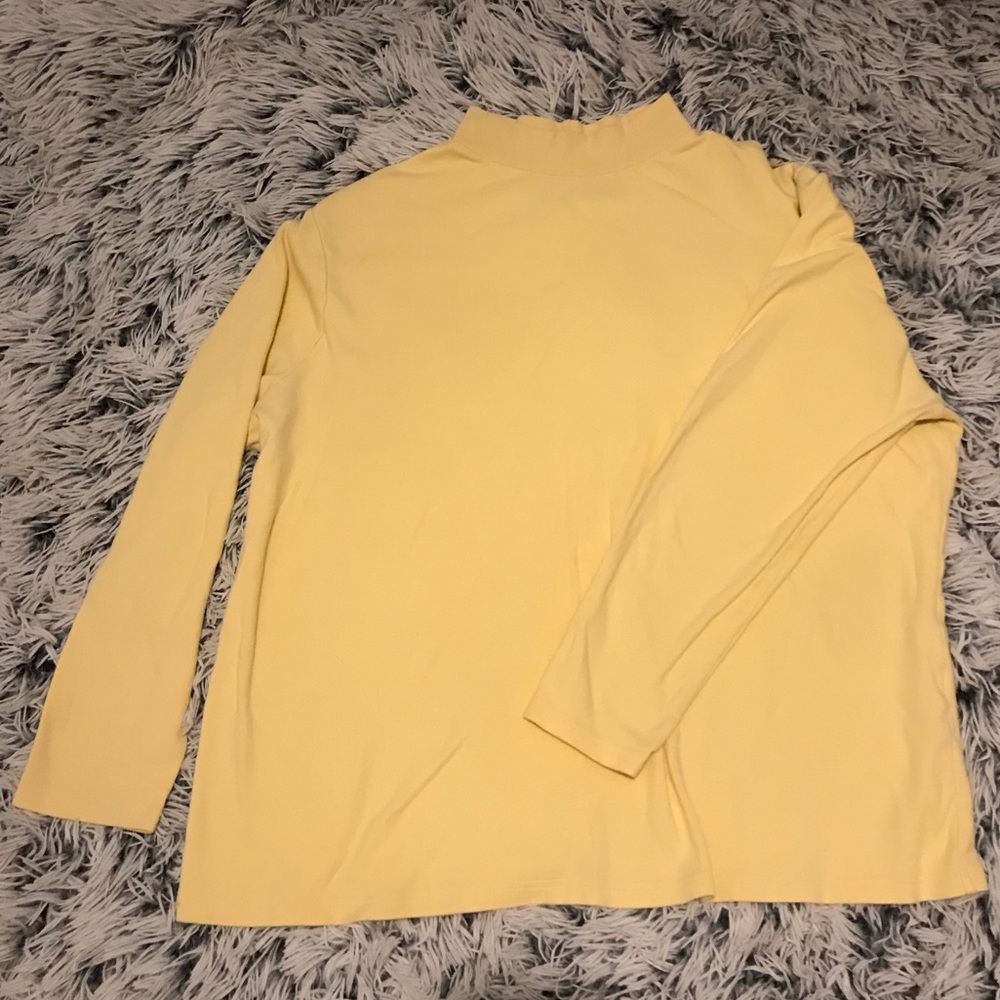 honey yellow half turtle neck long sleeve!